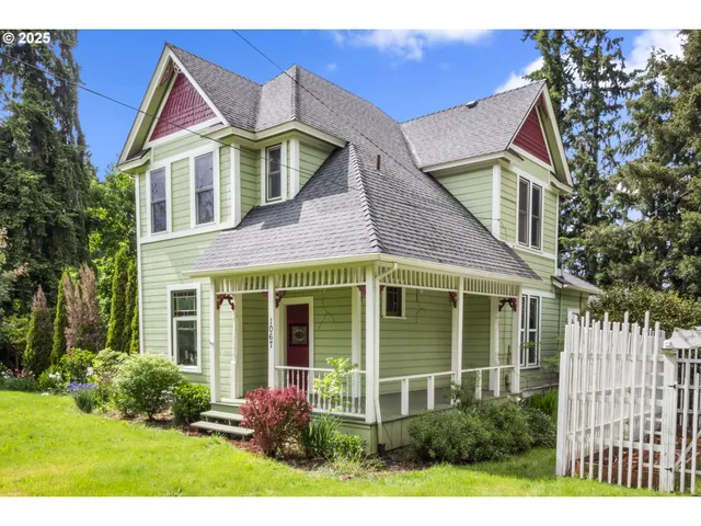 $655,000 | 1067 Oak Street, Silverton, OR 97381
