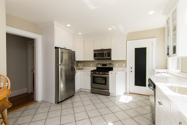 33 Gilbert Road, Unit 1 Belmont, MA 02478 - Photo 5 of 10 Gallery Image 5