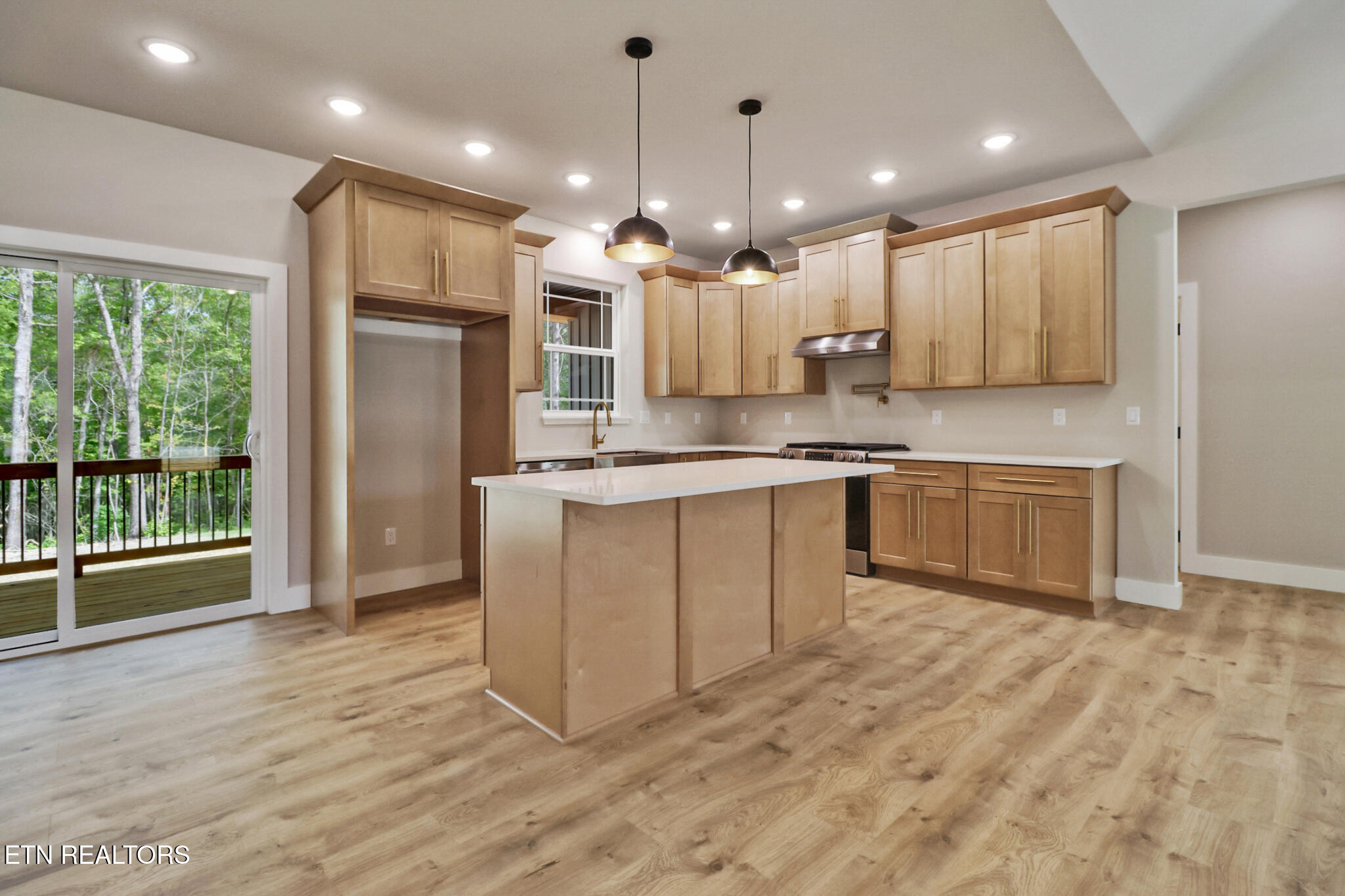 365 Annabelle Way Jamestown, TN 38556 - Photo 15 of 45 if1a7218-if1a7222