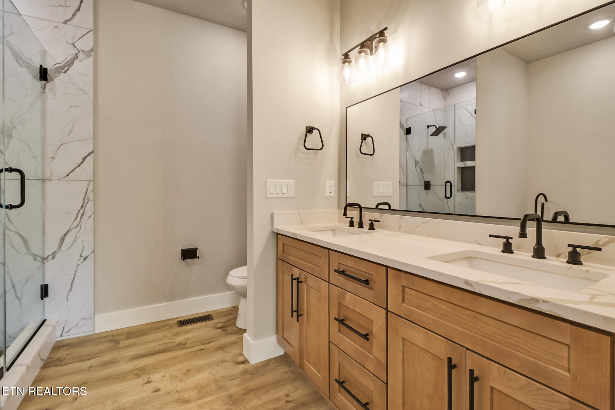 365 Annabelle Way Jamestown, TN 38556 - Photo 22 of 45 if1a7258-if1a7262