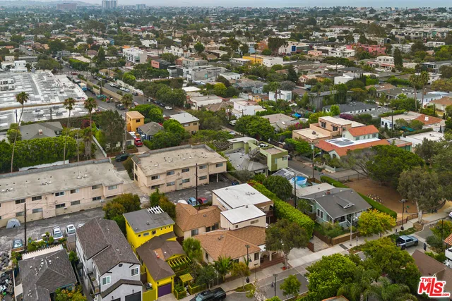 $2,215,000 | 802 Ozone Street, Santa Monica, CA 90405