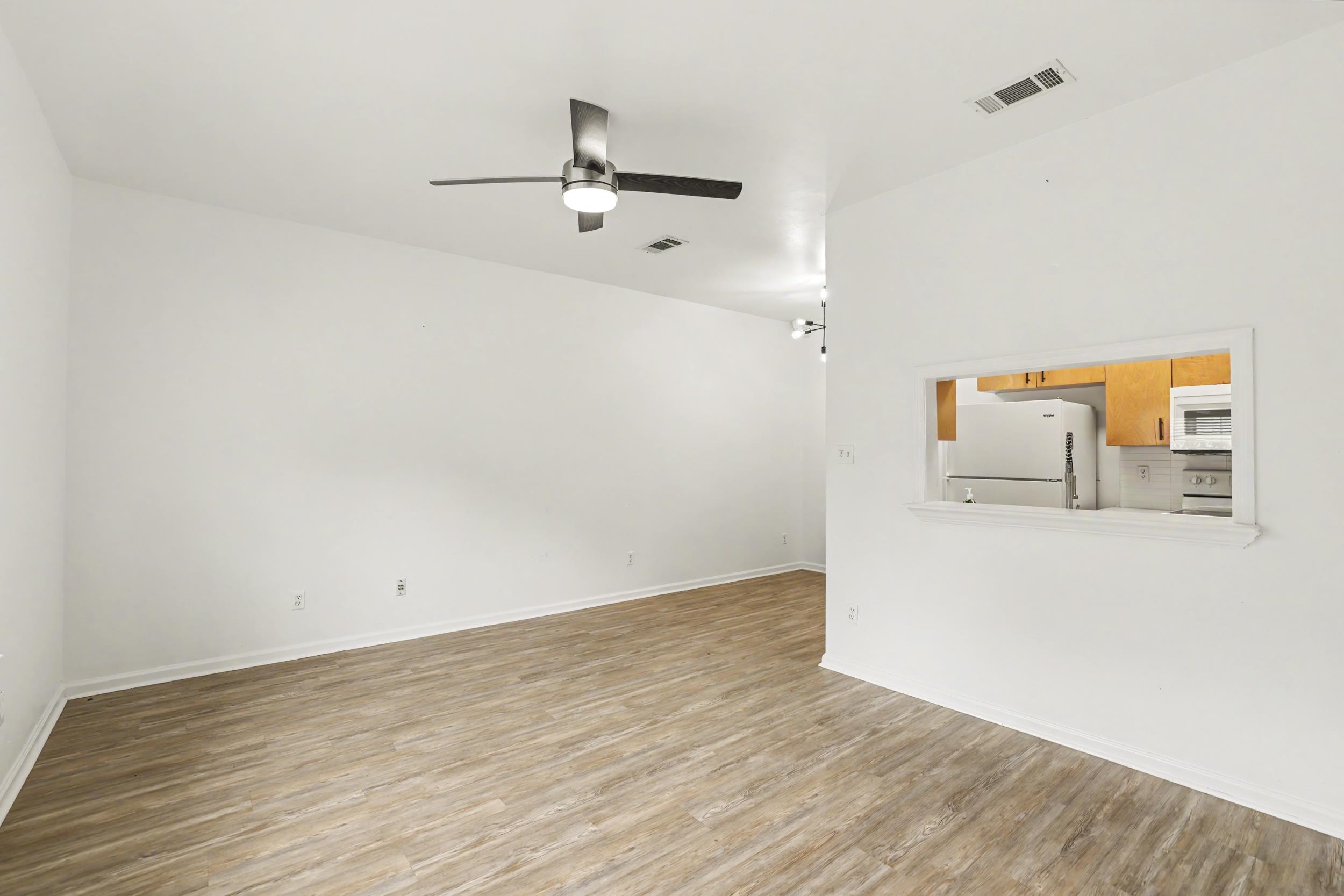 2403 Hartsfield Road, Unit 607 Tallahassee, FL 32303 - Photo 5 of 38