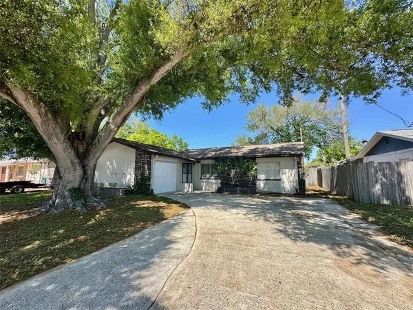 $2,800 | 9099 108th Avenue North, Seminole, FL 33777