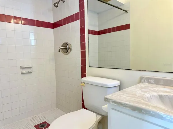 $2,800 | 9099 108th Avenue North, Seminole, FL 33777