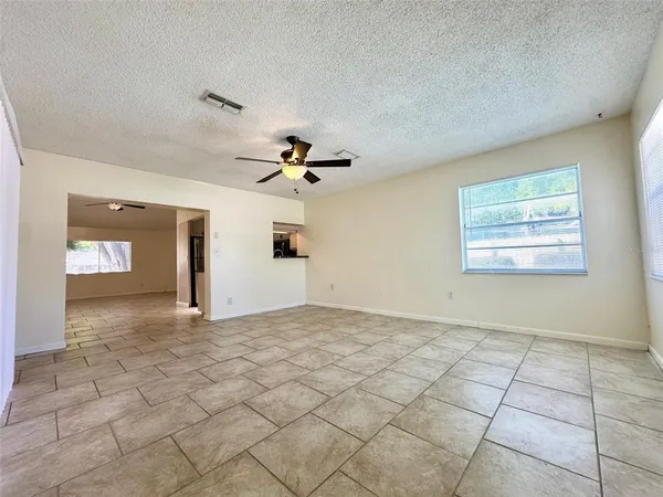 $2,800 | 9099 108th Avenue North, Seminole, FL 33777