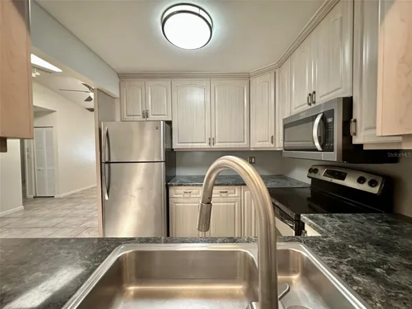 $2,800 | 9099 108th Avenue North, Seminole, FL 33777