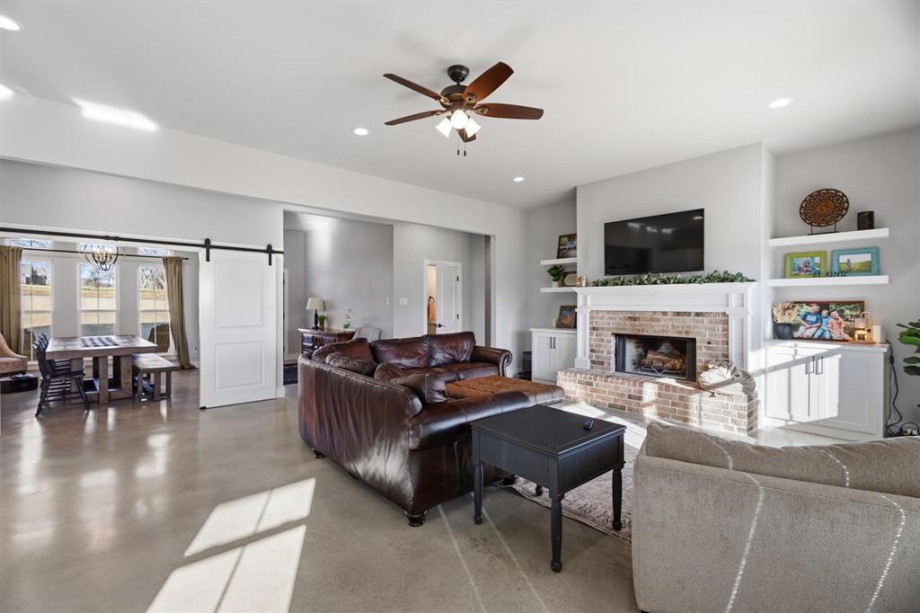 105 Proctor Lane Decatur, TX 76234 - Photo 15 of 39 Gallery Image 15