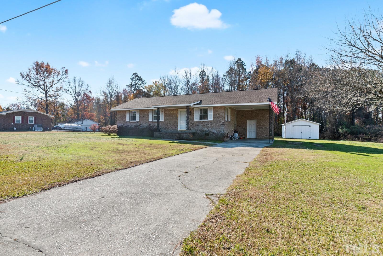 4524 Matthews Road Wilson, NC 27893 - Photo 2 of 27 Gallery Image 2