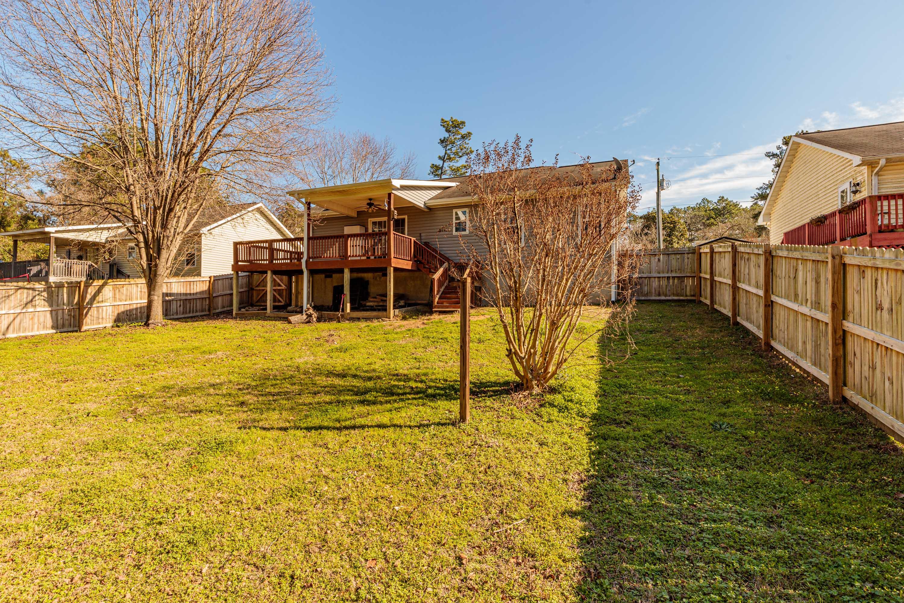 530 West Chapin Road Aberdeen, NC 28315 - Photo 18 of 20 Fenced Backyard