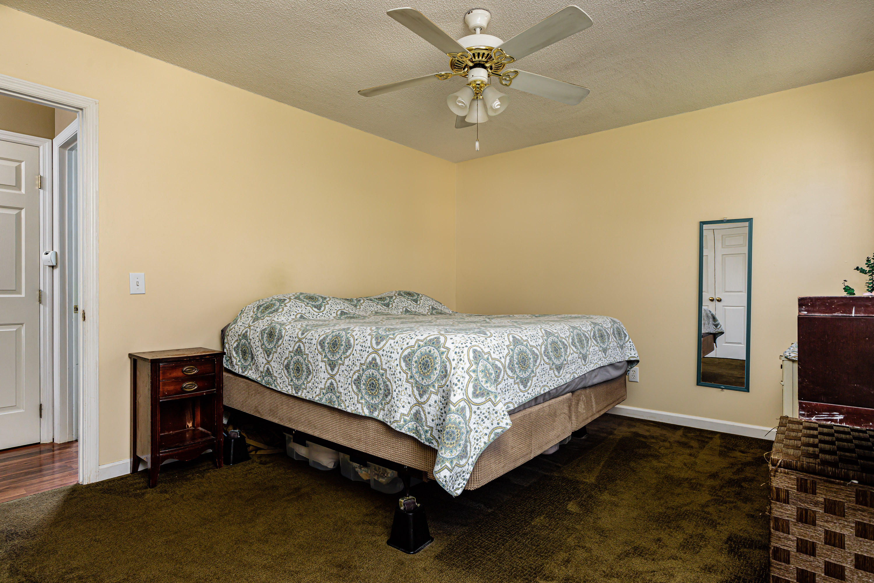 530 West Chapin Road Aberdeen, NC 28315 - Photo 10 of 20 Master Bedroom
