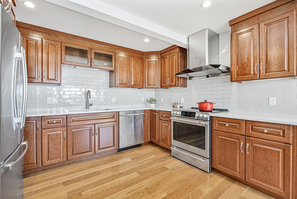 17 Wagon Wheel Road Winchester, MA 01890 - Photo 6 of 42 Gallery Image 6
