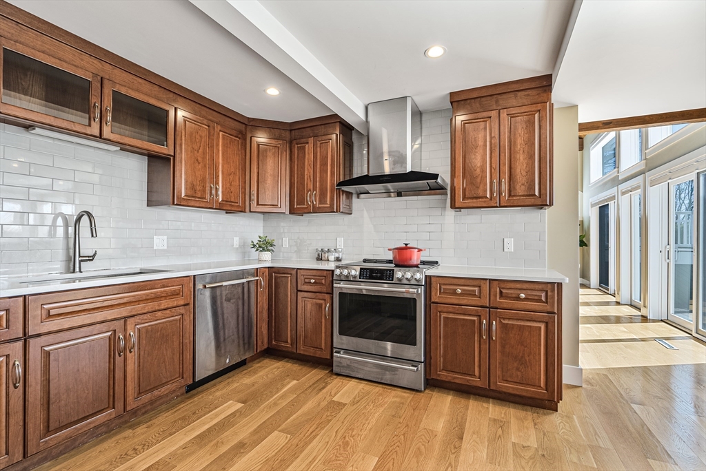 17 Wagon Wheel Road Winchester, MA 01890 - Photo 7 of 42 Gallery Image 7