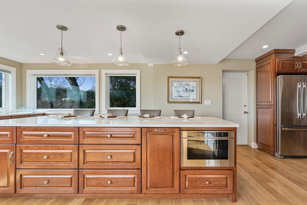 17 Wagon Wheel Road Winchester, MA 01890 - Photo 8 of 42 Gallery Image 8