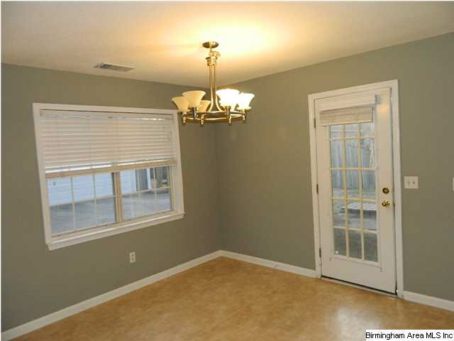 306 Mills Way Pelham, AL 35124 - Photo 8 of 16