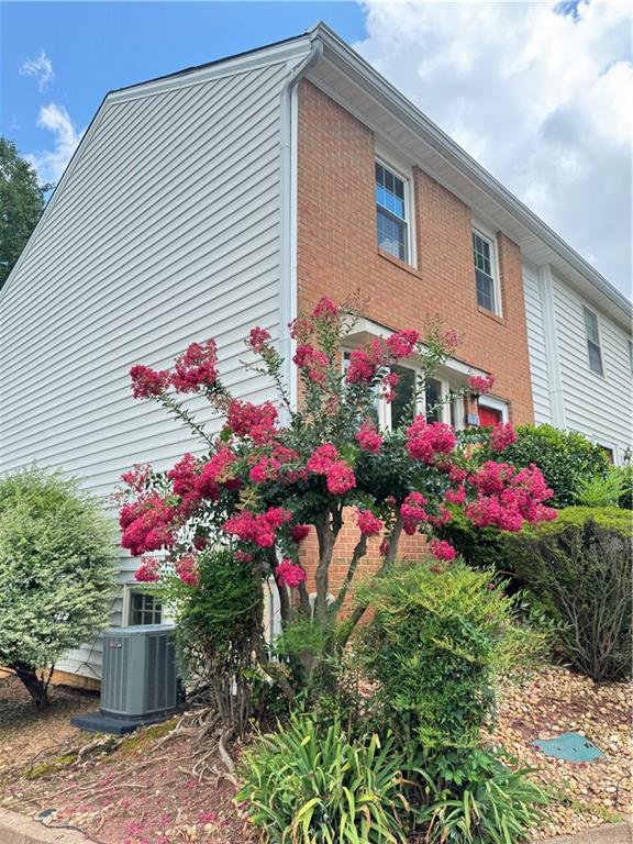 153 Holcomb Ferry Road Roswell, GA 30076 - Photo 1 of 16