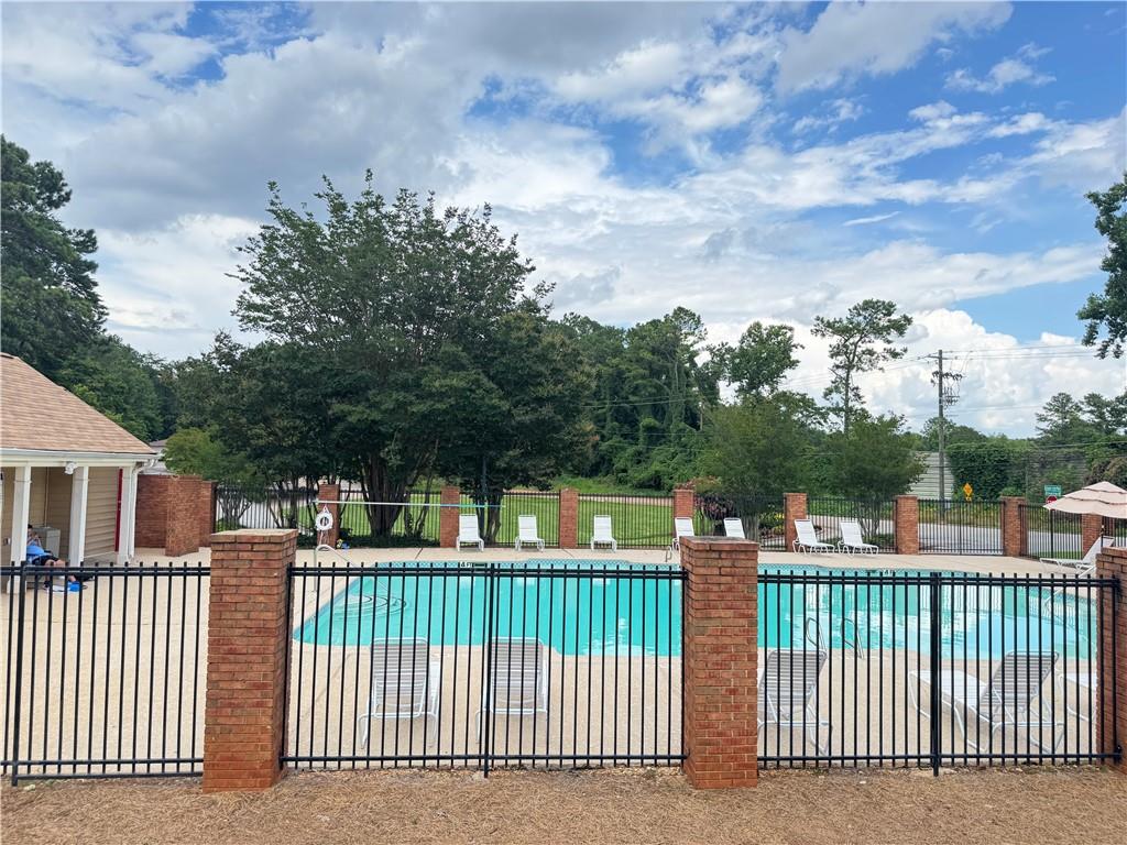 153 Holcomb Ferry Road Roswell, GA 30076 - Photo 10 of 16