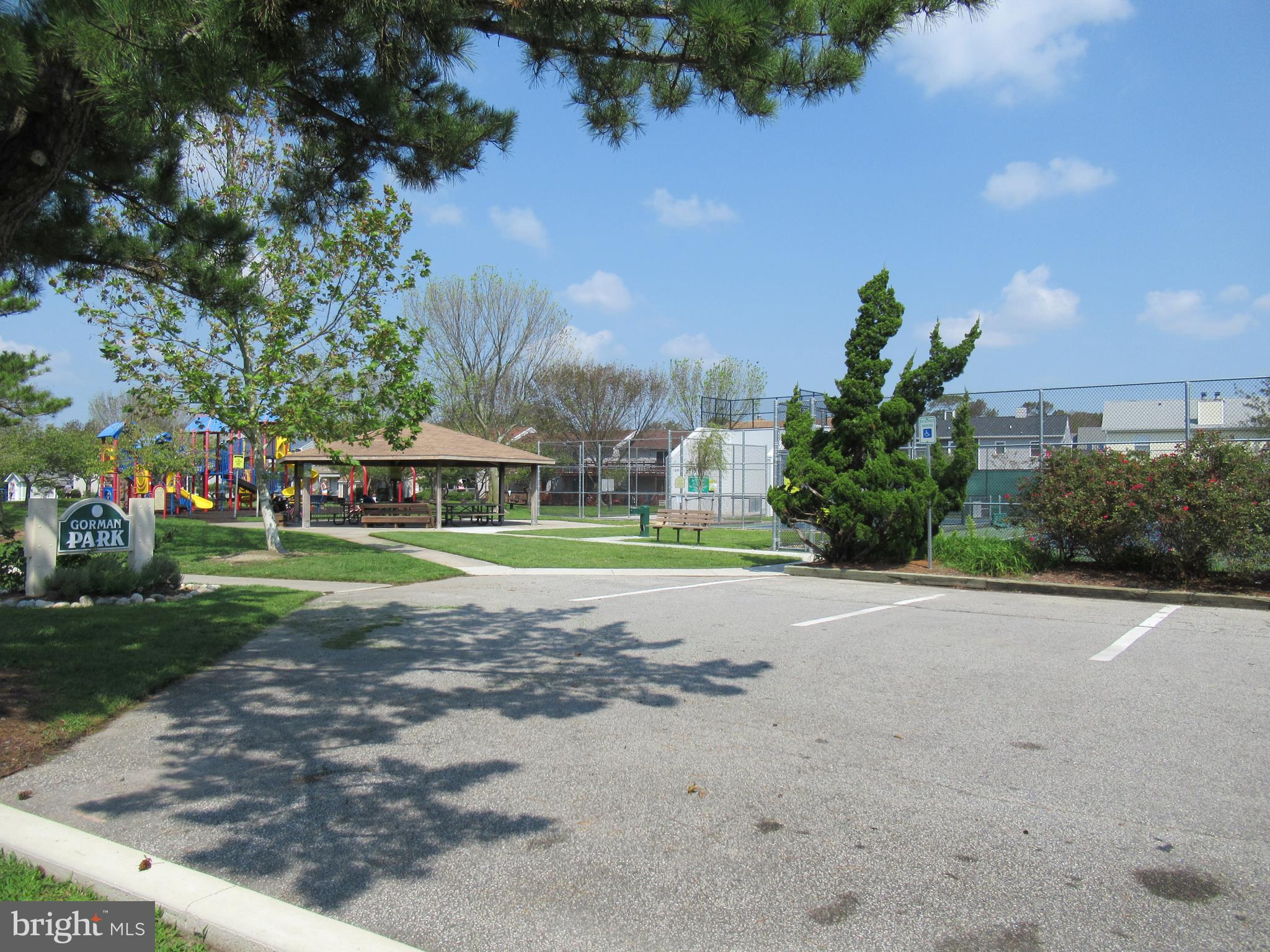 Gorman Ave. (136th St.) Park