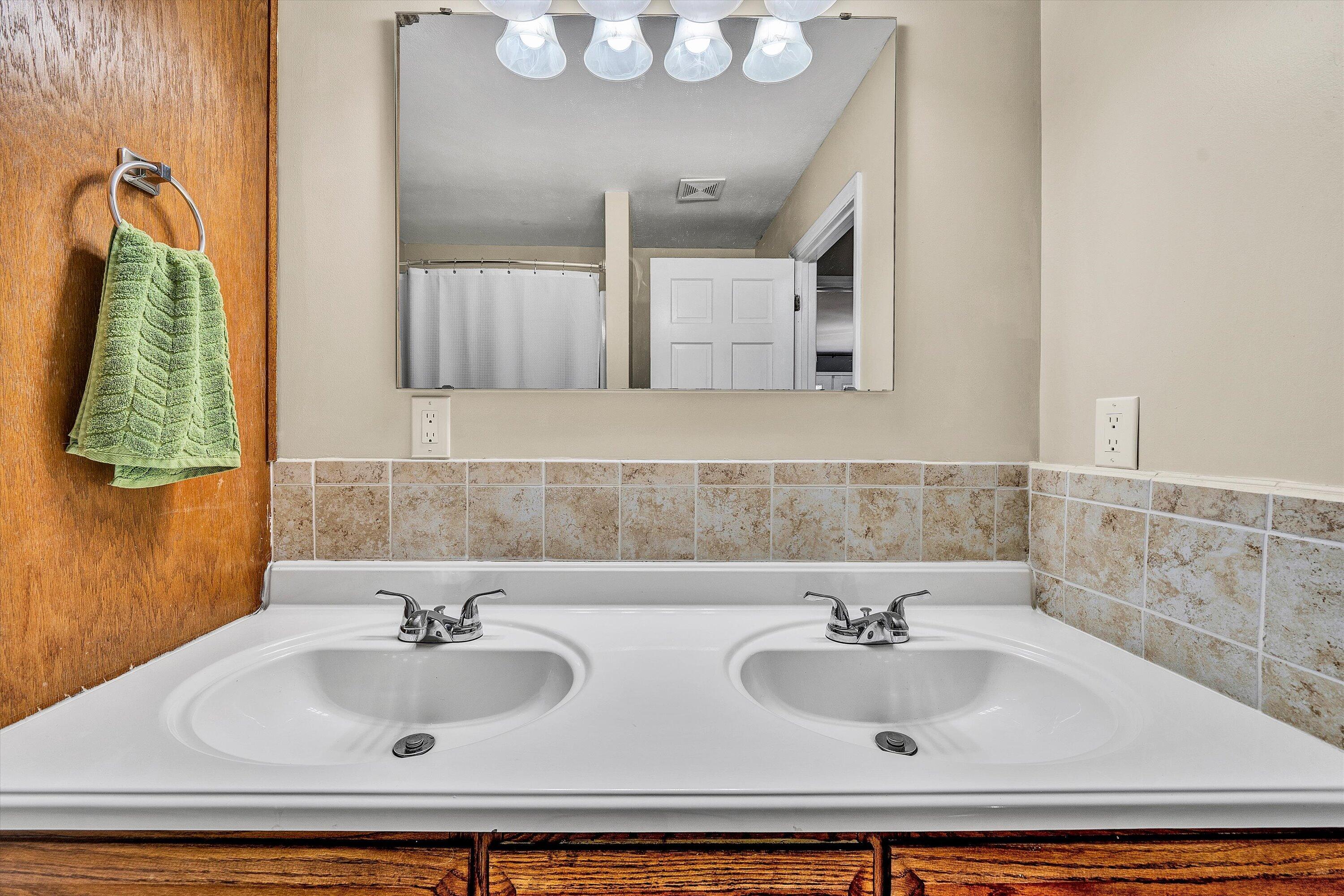 1488 Henry Road Ferrum, VA 24088 - Photo 31 of 55 Full Bath - Hall