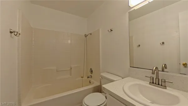 $1,649 | 8020 Cetus Circle, Unit 201, Las Vegas, NV 89128