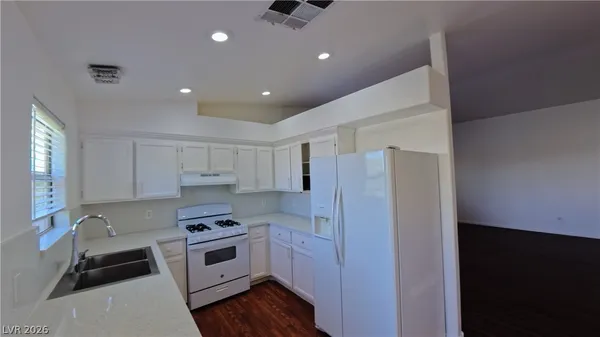 $1,649 | 8020 Cetus Circle, Unit 201, Las Vegas, NV 89128