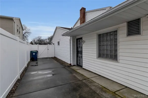 $264,900 | 119 Kaymar Drive, Amherst, NY 14228