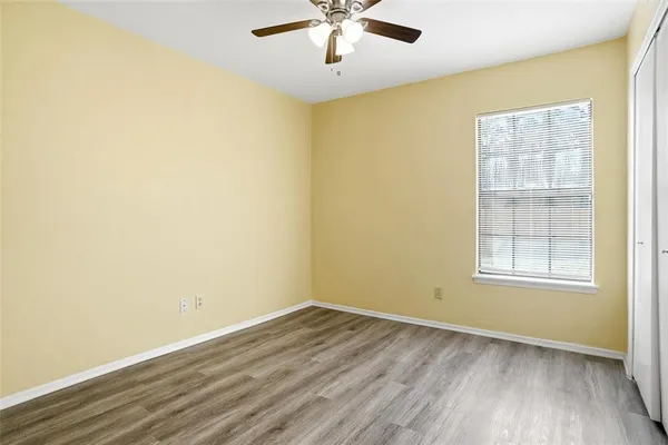 $2,300 | 134 London Lane, Glenn Heights, TX 75154