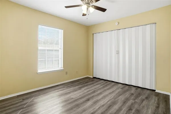 $2,300 | 134 London Lane, Glenn Heights, TX 75154