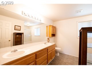 815 Raven Drive Ridgefield, WA 98642 - Photo 9 of 13