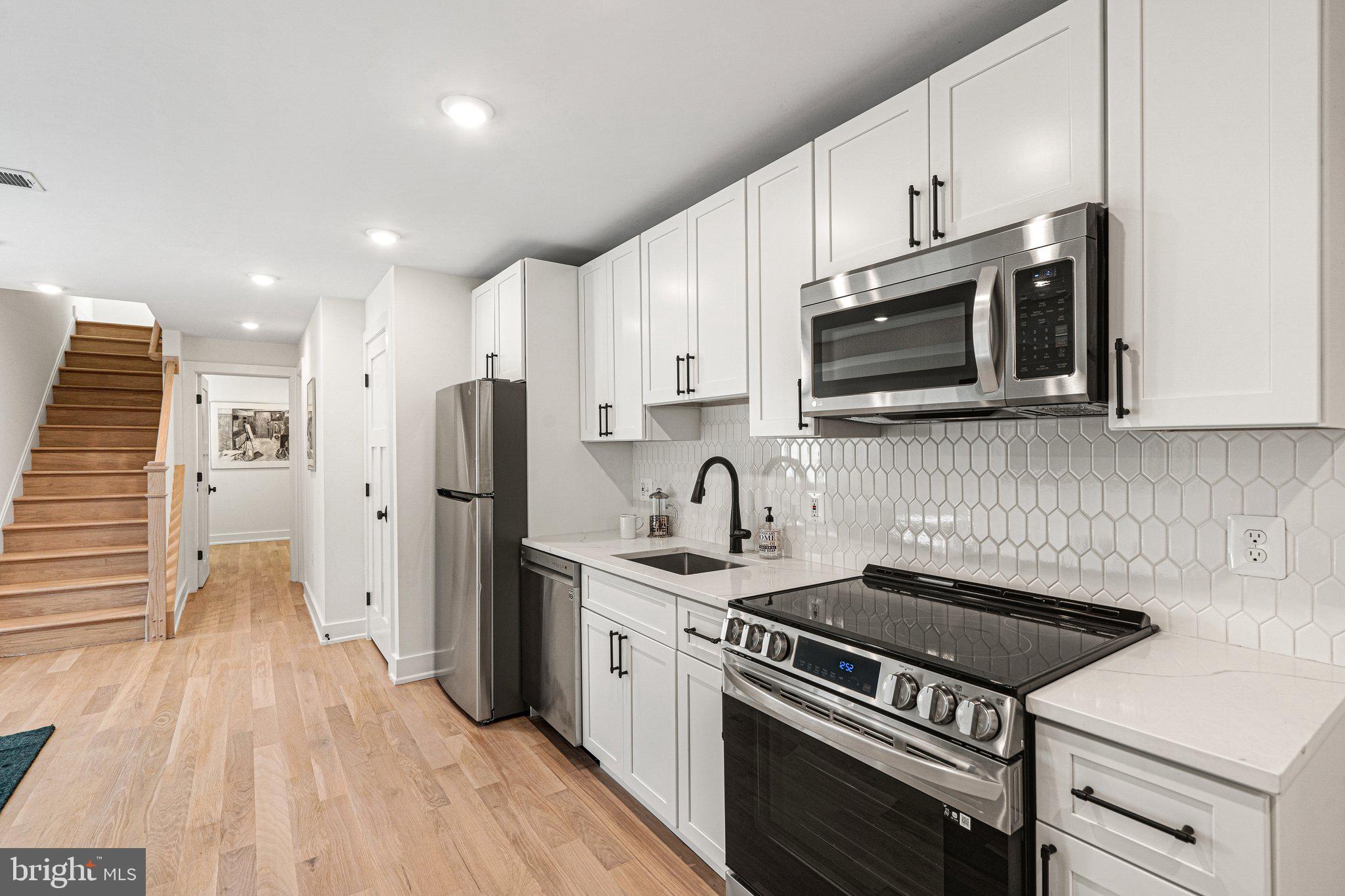37 U Street Northeast Washington, DC 20002 - Photo 33 of 45 Full kitchen