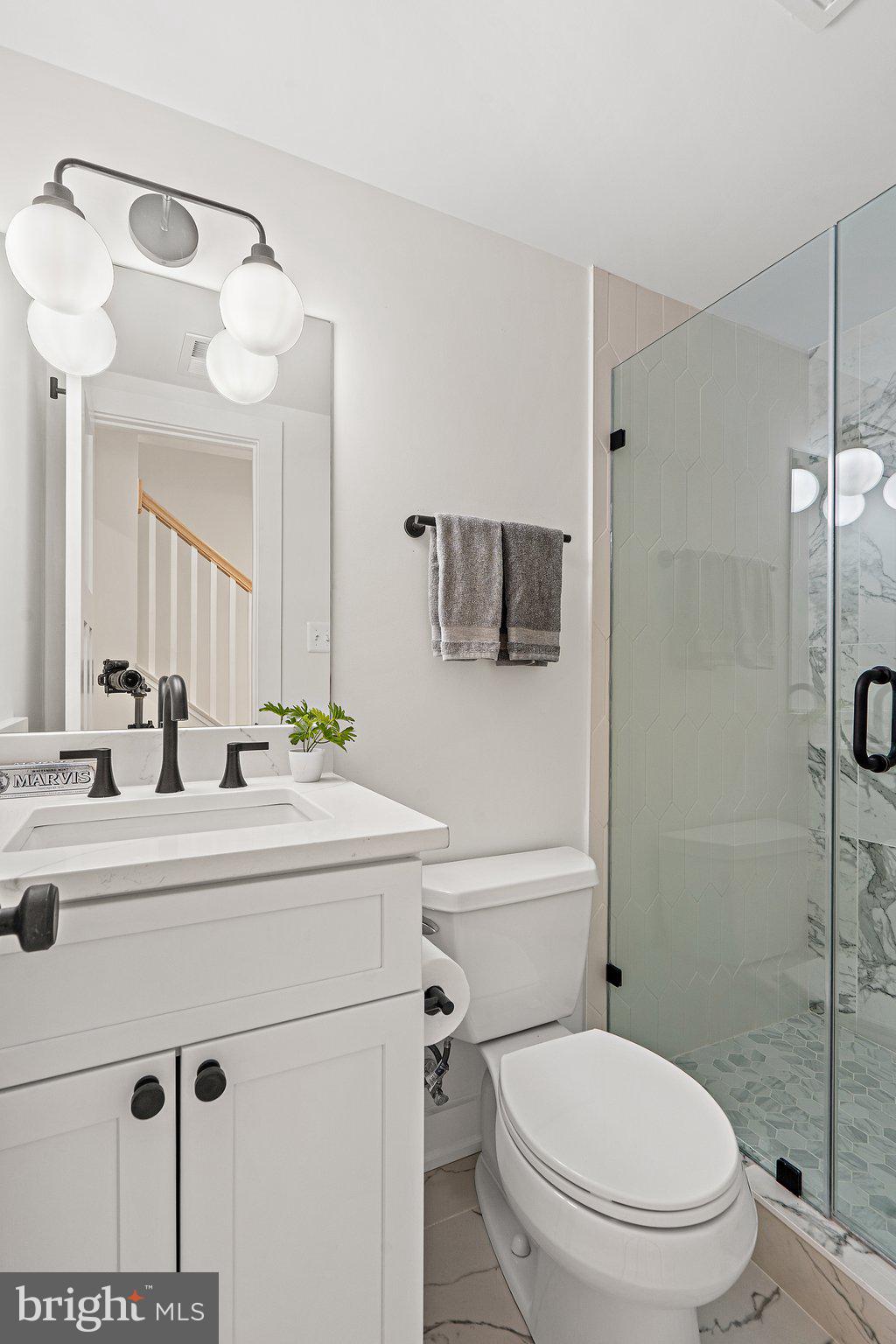 37 U Street Northeast Washington, DC 20002 - Photo 41 of 45 Full bathroom