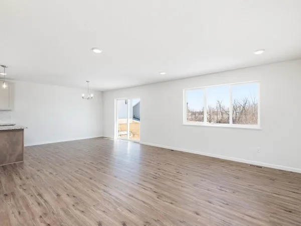 $399,999 | 501 Tanner Drive, Waverly, MN 55390