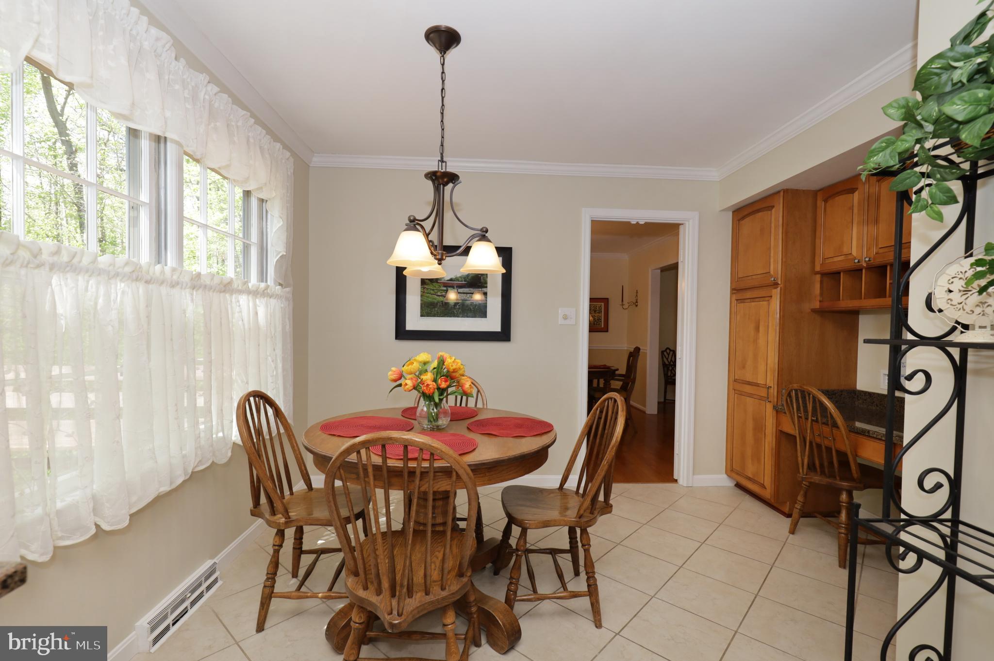 7616 Bertito Lane Springfield, VA 22153 - Photo 16 of 54 Breakfast Area