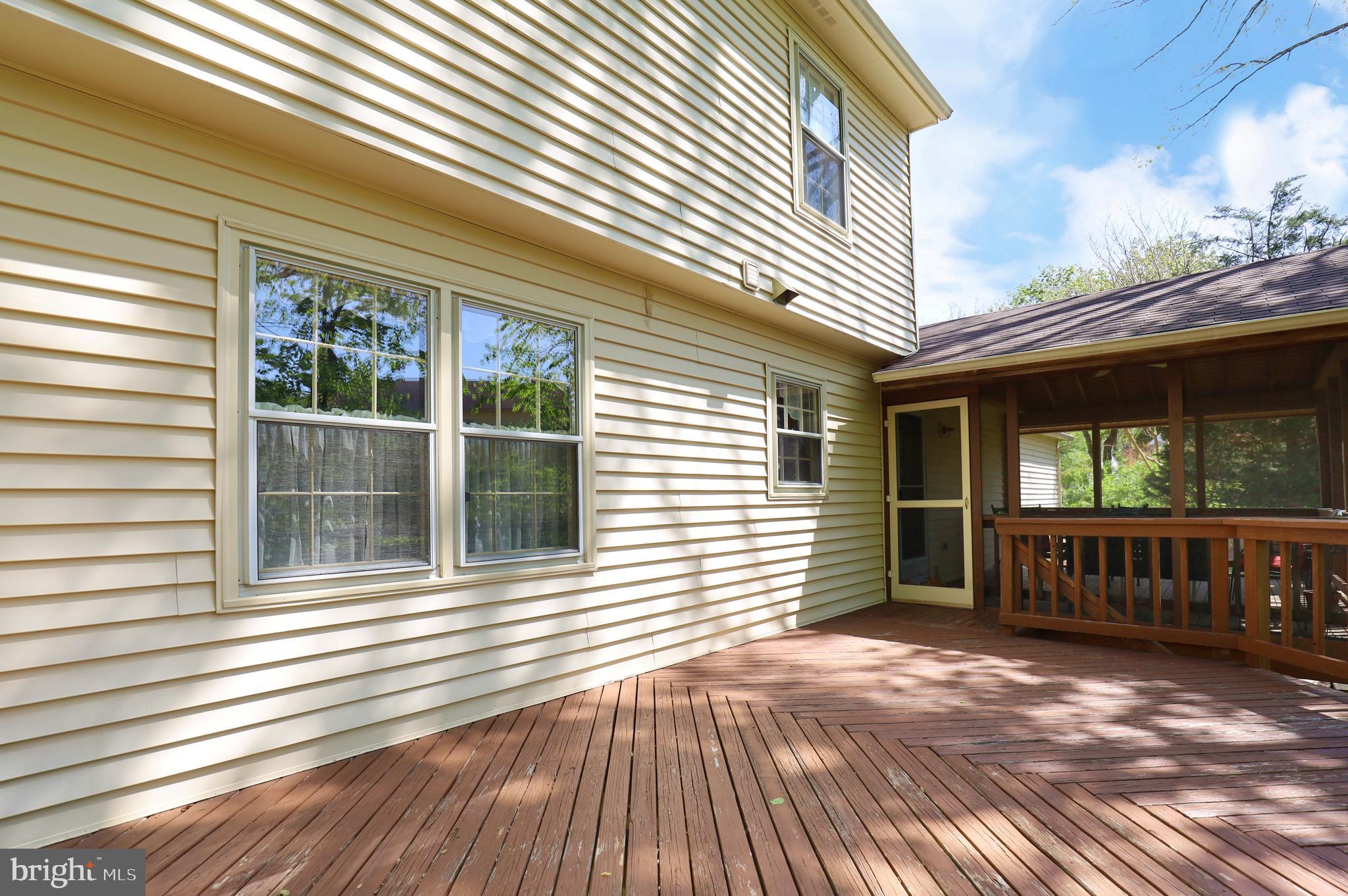 7616 Bertito Lane Springfield, VA 22153 - Photo 20 of 54 Deck