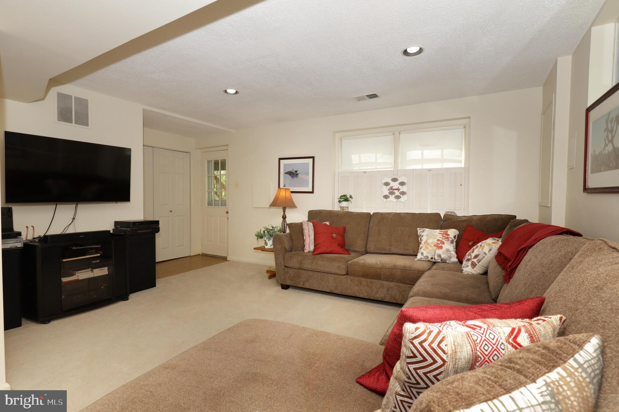 7616 Bertito Lane Springfield, VA 22153 - Photo 40 of 54 Recreation Room