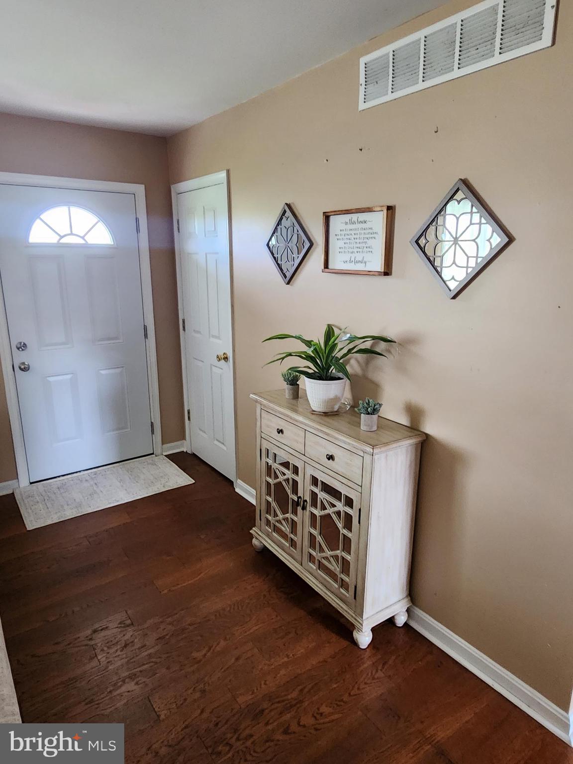 5543 Indiantown Road Rhodesdale, MD 21659 - Photo 2 of 24 Front Entrance