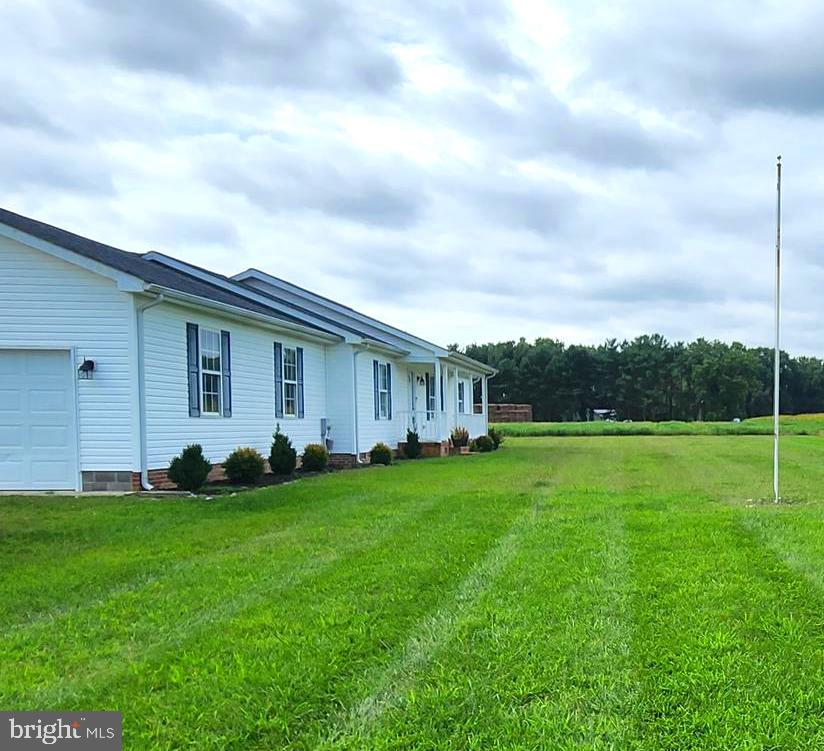 5543 Indiantown Road Rhodesdale, MD 21659 - Photo 21 of 24 Left side view w/1-Garage door showing.