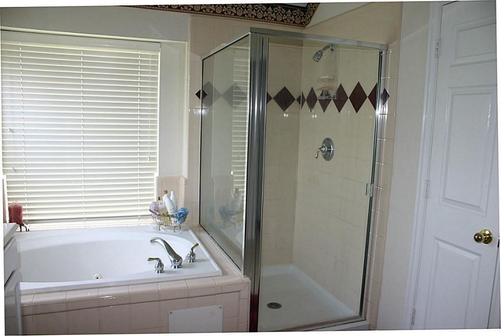 10135 Lazy Lagoon Houston, TX 77065 - Photo 15 of 23