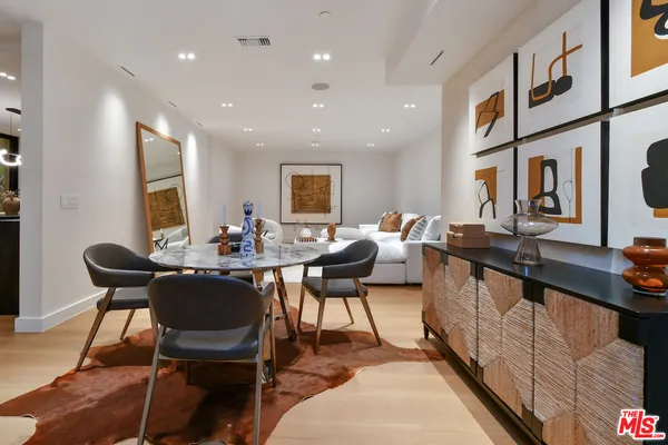 $5,995,000 | 112 South Valley Street, Burbank, CA 91505