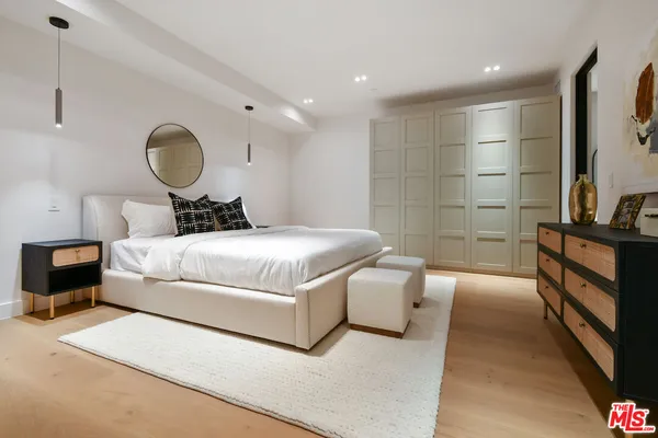 $5,995,000 | 112 South Valley Street, Burbank, CA 91505