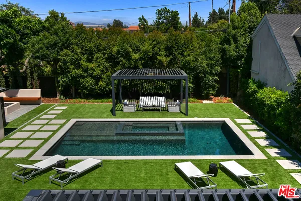 $5,995,000 | 112 South Valley Street, Burbank, CA 91505