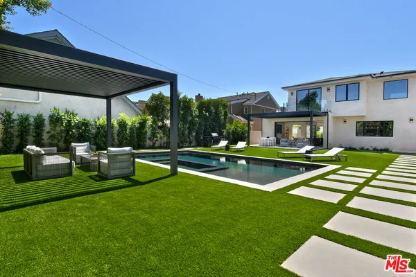 $5,995,000 | 112 South Valley Street, Burbank, CA 91505