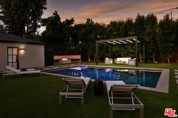 $5,995,000 | 112 South Valley Street, Burbank, CA 91505