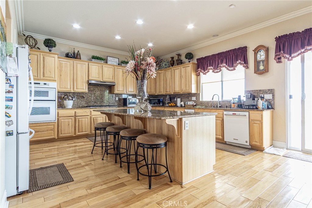 12348 Winesap Road Apple Valley, CA 92308 - Photo 9 of 51