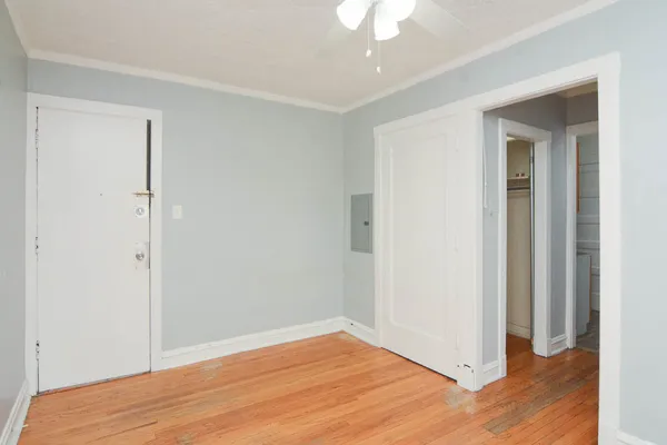 $1,250 | 3267 West Wrightwood Avenue, Unit 1Y, Chicago, IL 60647