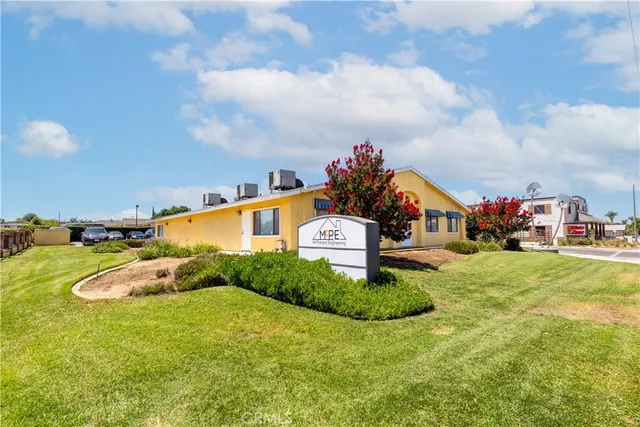a house view with garden space