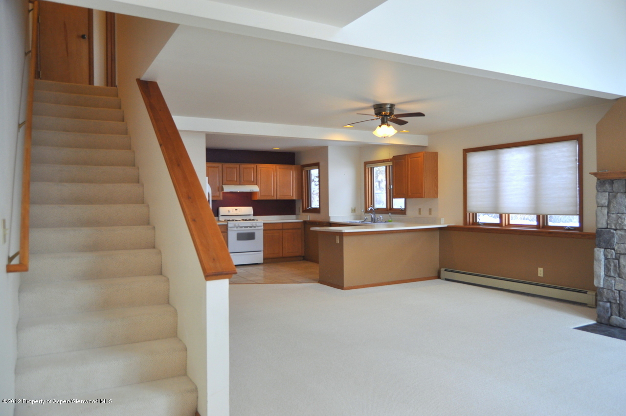 91 Silverado Drive Basalt, CO 81621 - Photo 3 of 29 Living Room