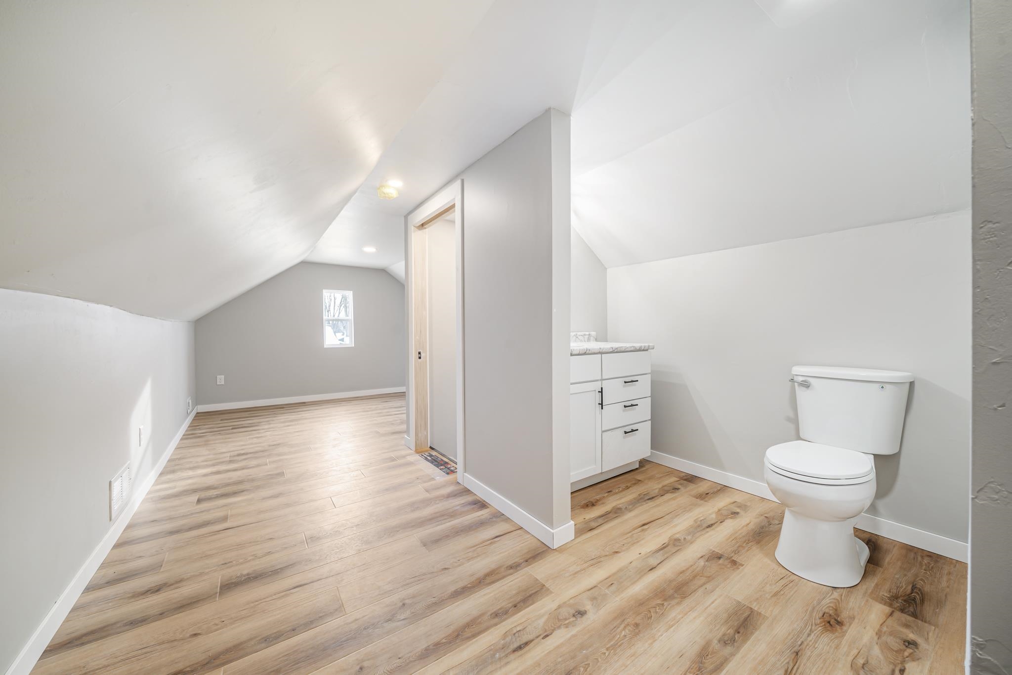 720 Oak Street Winneconne, WI 54986 - Photo 19 of 47