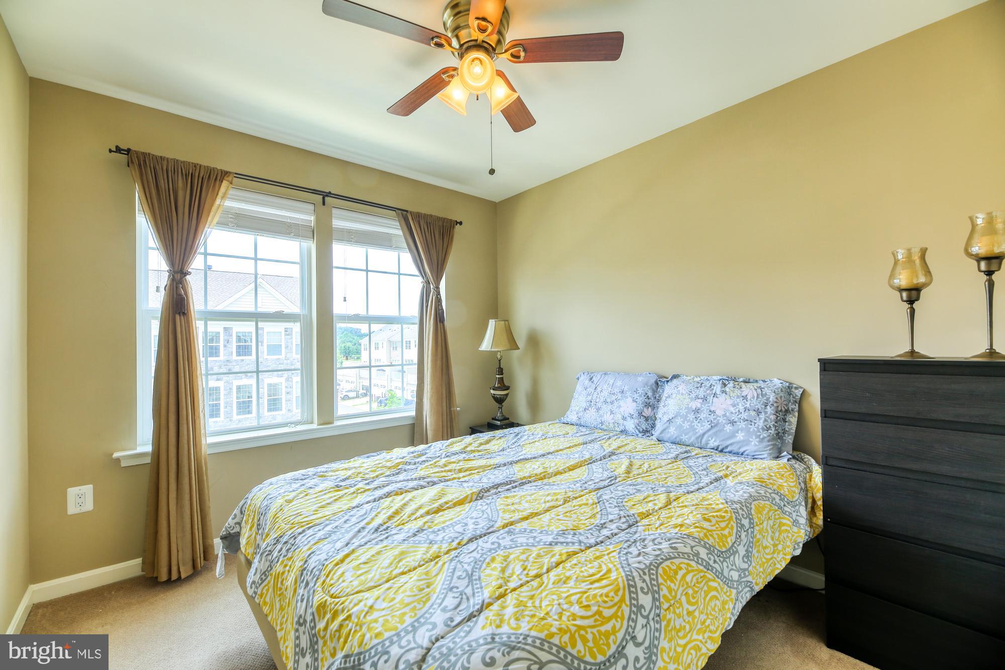 44094 Turf Field Square Chantilly, VA 20152 - Photo 14 of 44 Gallery Image 14