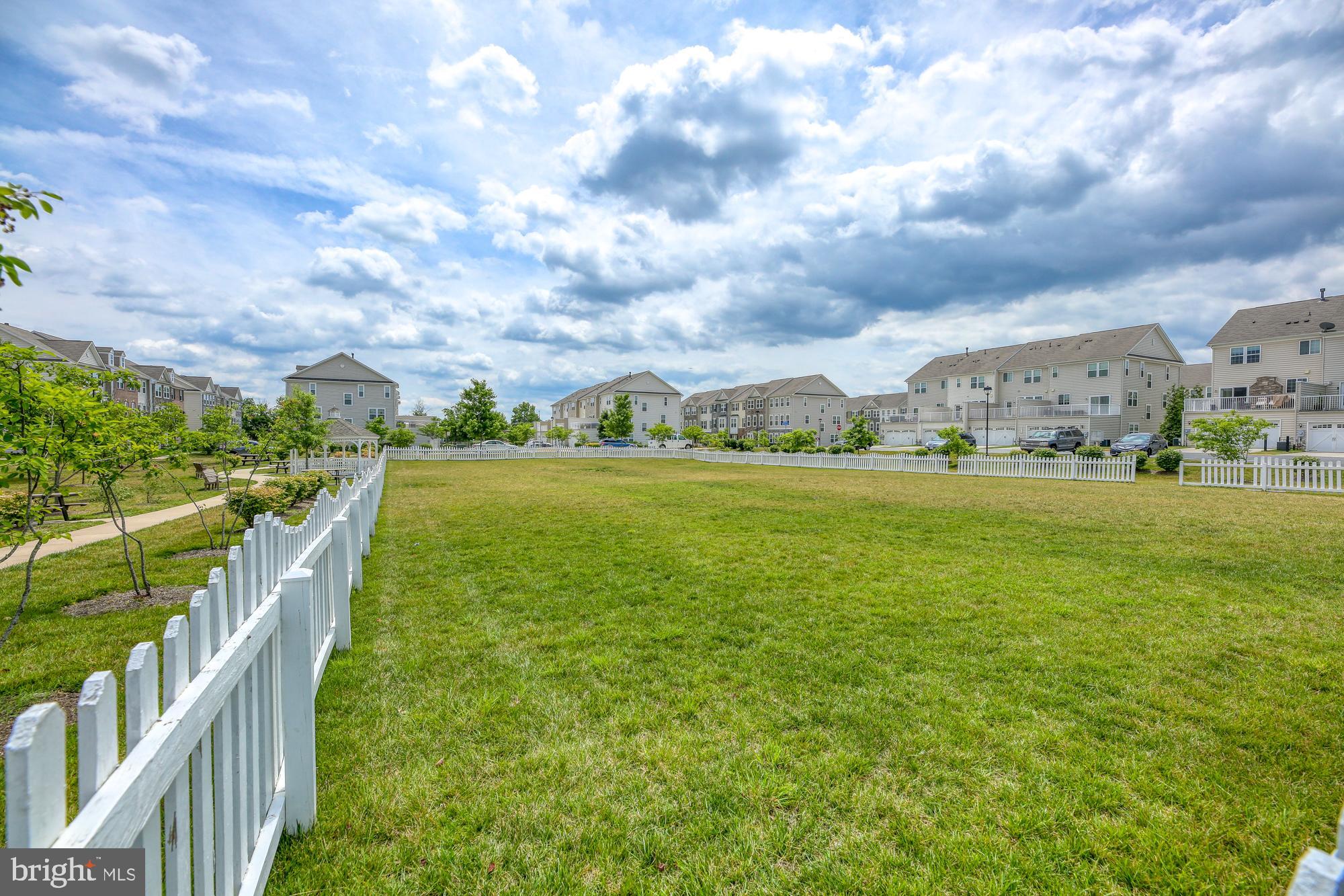 44094 Turf Field Square Chantilly, VA 20152 - Photo 21 of 44 Gallery Image 21