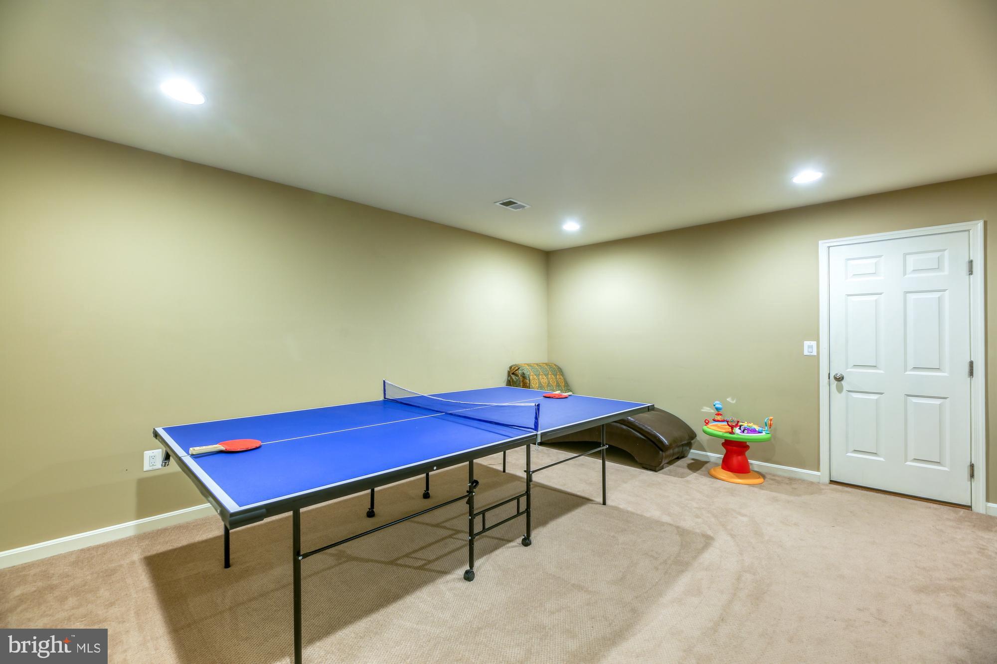 44094 Turf Field Square Chantilly, VA 20152 - Photo 28 of 44 plenty of space for mens cave, media, office etc